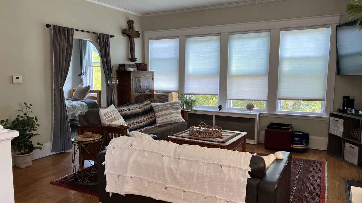 East Bayside Apartment | Eclectic & Unique 3 Bedroom Apt on Munjoy Hill