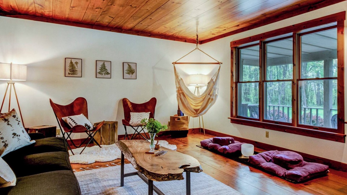 Portersville Cabin | Eco-Conscious Forest & Flowers Retreat Near McConnell's Mill State Park