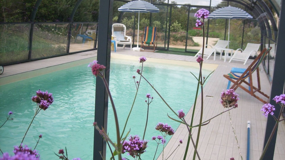 La Chapelle-aux-Filtzmeens Cottage | eco-friendly 6/8pers heated swimming pool axis St Malo equipped babies disabled access