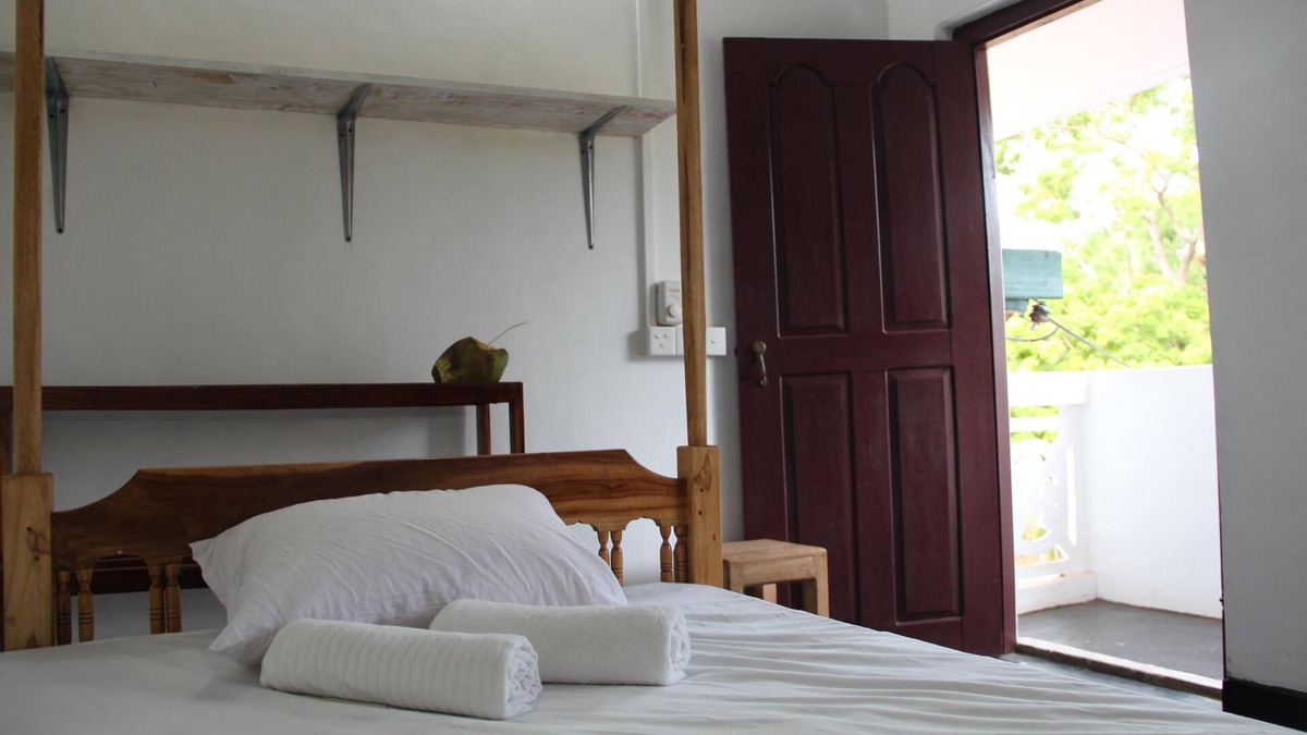Manmunai North House | ECO FRIENDLY & AUTHENTIC HOLIDAY HOUSE