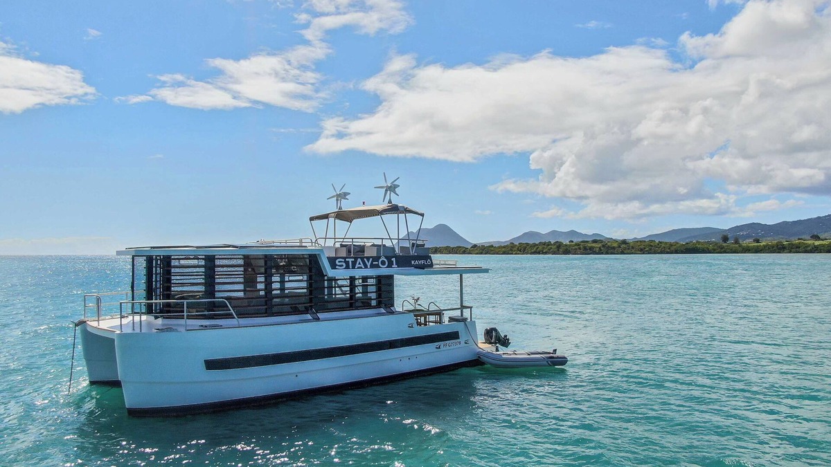 Tartane Boat Rental | Eco-friendly, designer houseboat lodge in Pointe du Bout (Trois Ilets).