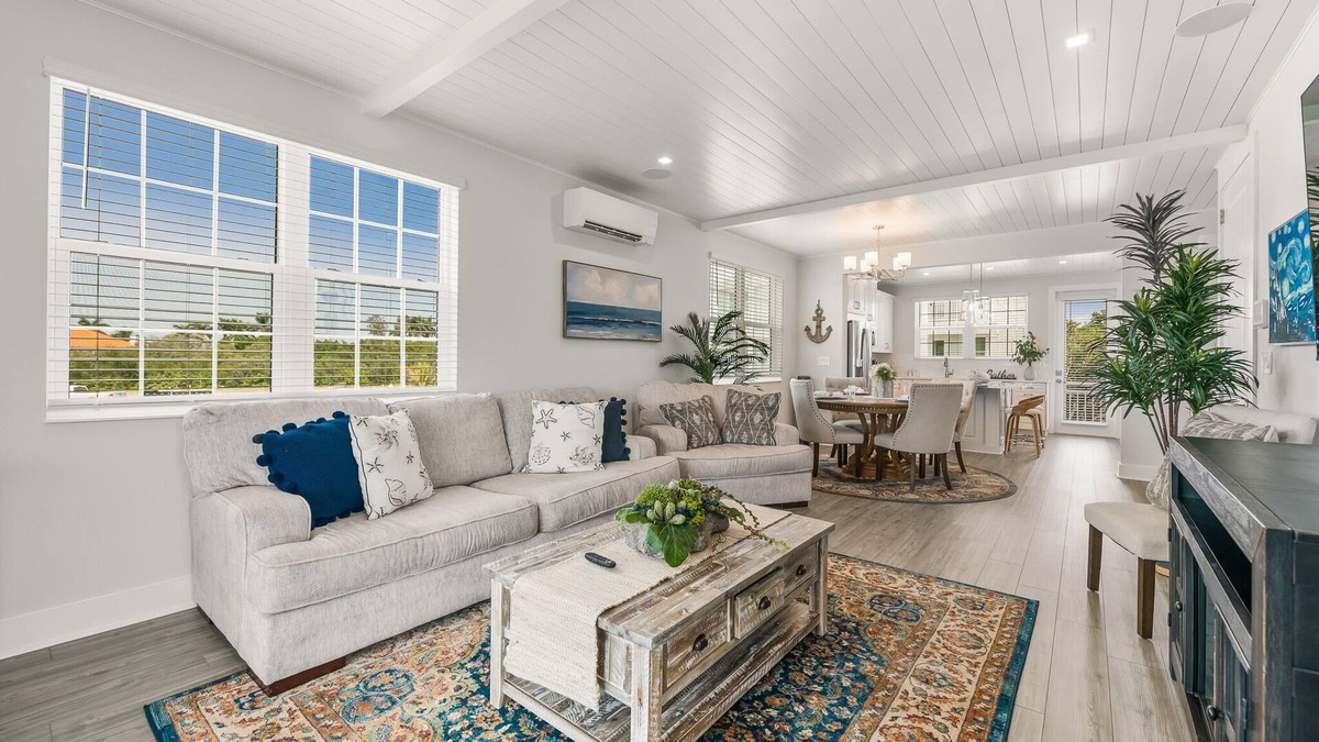 Cortez House | Eco-Friendly Home with Pool and Amazing Game Room! - Baydream Believer at Hunter