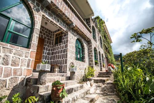 San Juan La Laguna Hotel | Eco Hotel Uxlabil Atitlan
