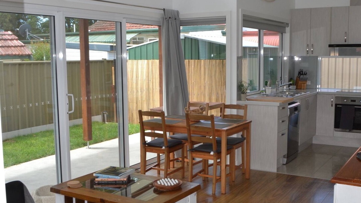 Umina Beach House | ECO House 6 minutes walk to the beach