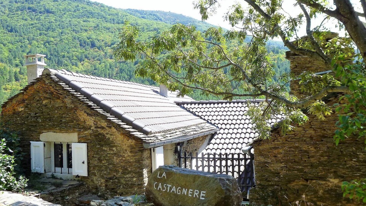 Aujac Cottage | Eco-responsible cottage CASTAGNERE 4* EN CEVENNES: air conditioning, pets welcome