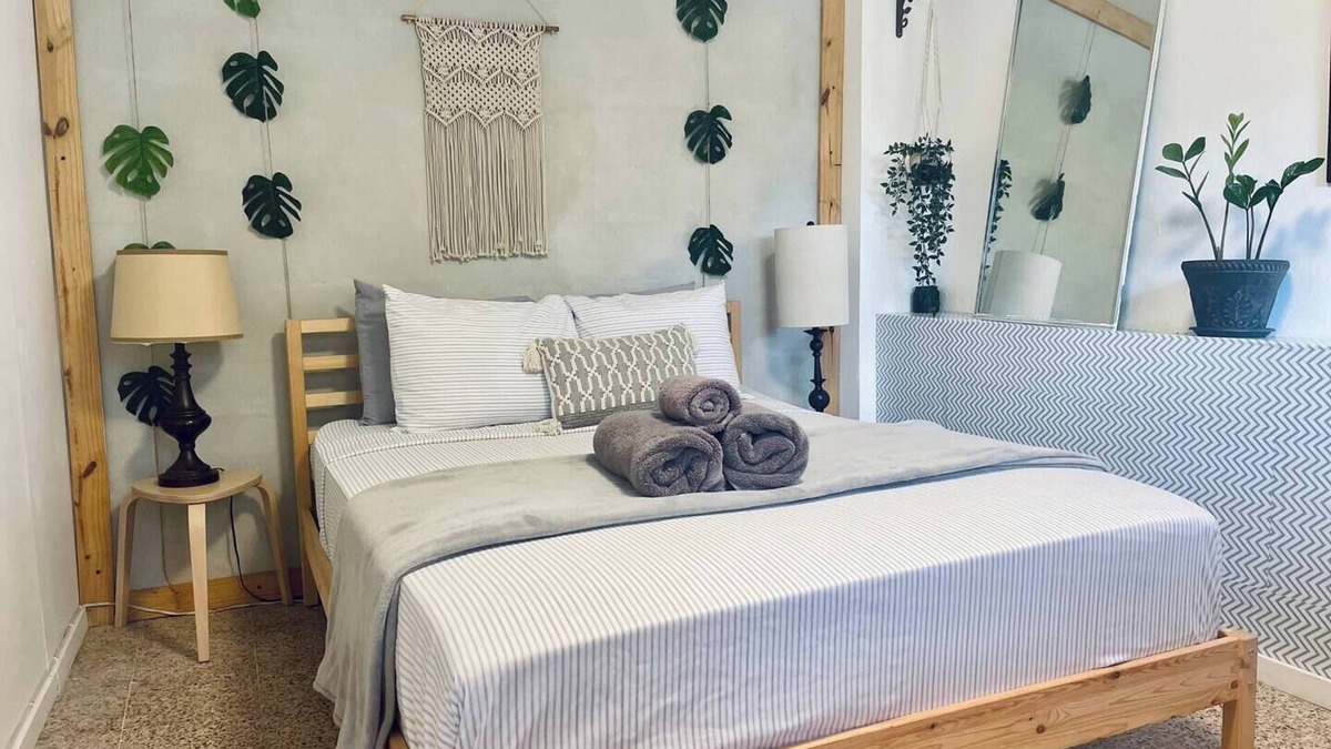 Ceiba Apartment | Eco Retreat Near Ferry to Culebra | Solar Energy & Nature