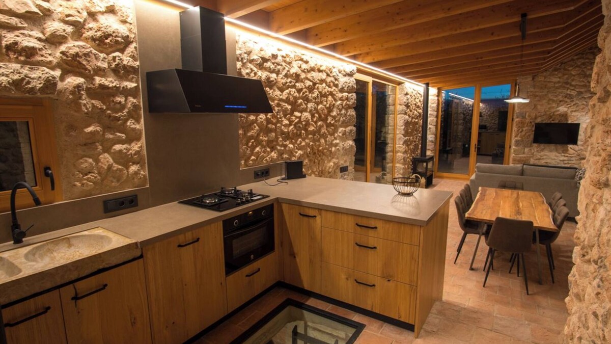 Aiguamurcia Cottage | Eco-sustainable Rural House Más Carpi
