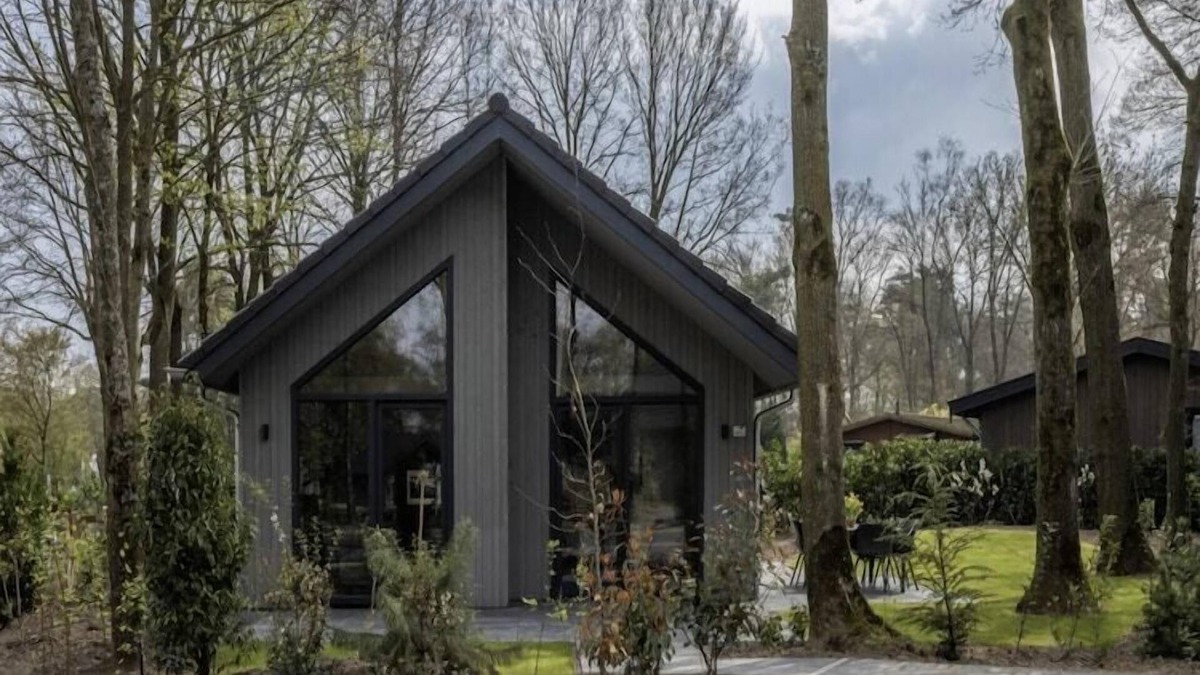 Oirschot House | Eco Villa near Forest in Netherlands