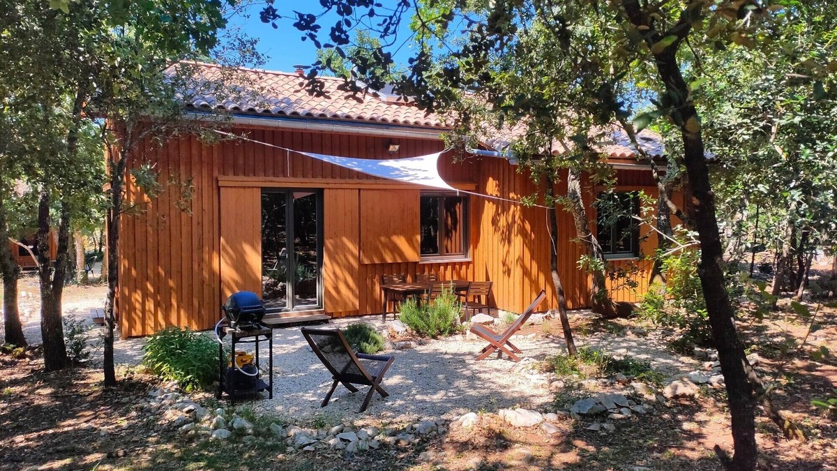Labastide-de-Virac House | ECOGITE 1000 PAILLES ARDECHE