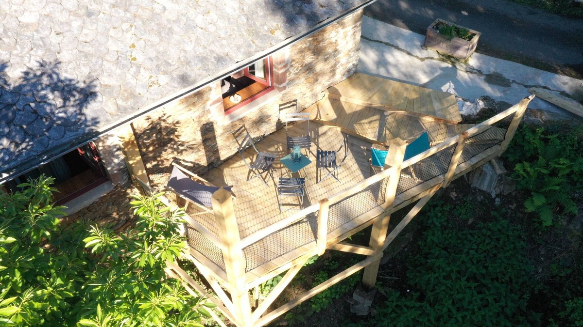 Cassaniouze Bed & Breakfast | Ecogîte de la Roquette, in a peaceful setting by the River!