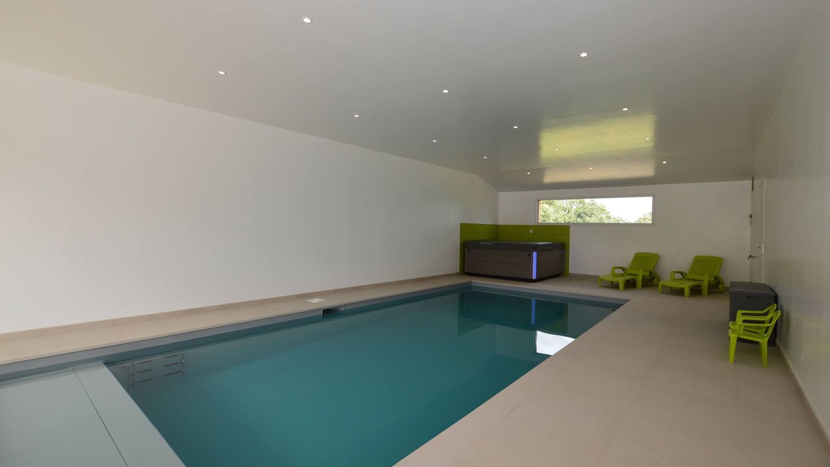Servon-sur-Vilaine House | Ecogite la Noe Swimming pool, Spa, Billiards, baby, pinball machine, 280 M2, 15 p. near Rennes