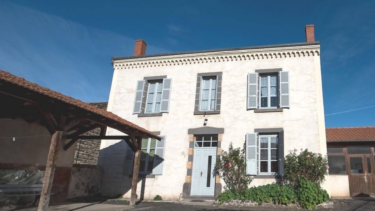 Villeneuve House | Ecole - Villeneuve-lembron
