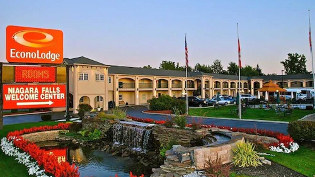 Niagara Falls Hotel | Econo Lodge At The Falls North