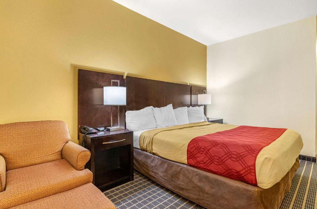 Brunswick Cabin | Econo Lodge Brunswick Travel Center