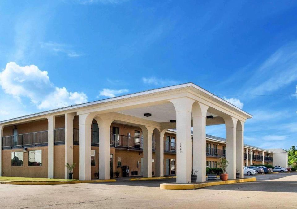 Greenville Cabin | Econo Lodge by choice Greenville
