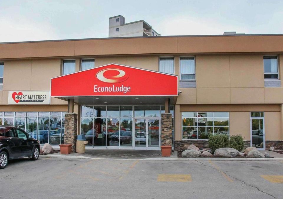 Winnipeg Cabin | Econo Lodge