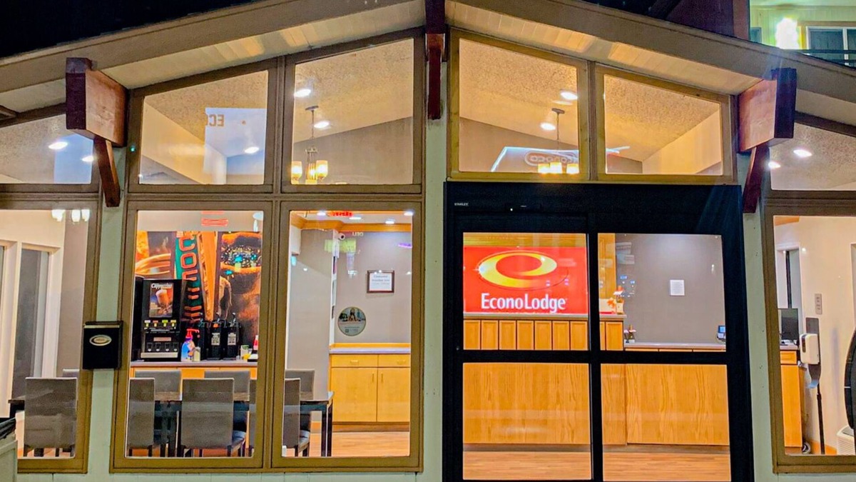 Winnemucca Hotel | Econo Lodge Inn & Suites Winnemucca