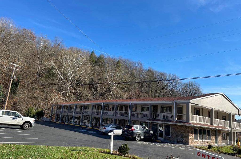 Clairton Hotel | Econo Lodge Jefferson Hills Hwy 51