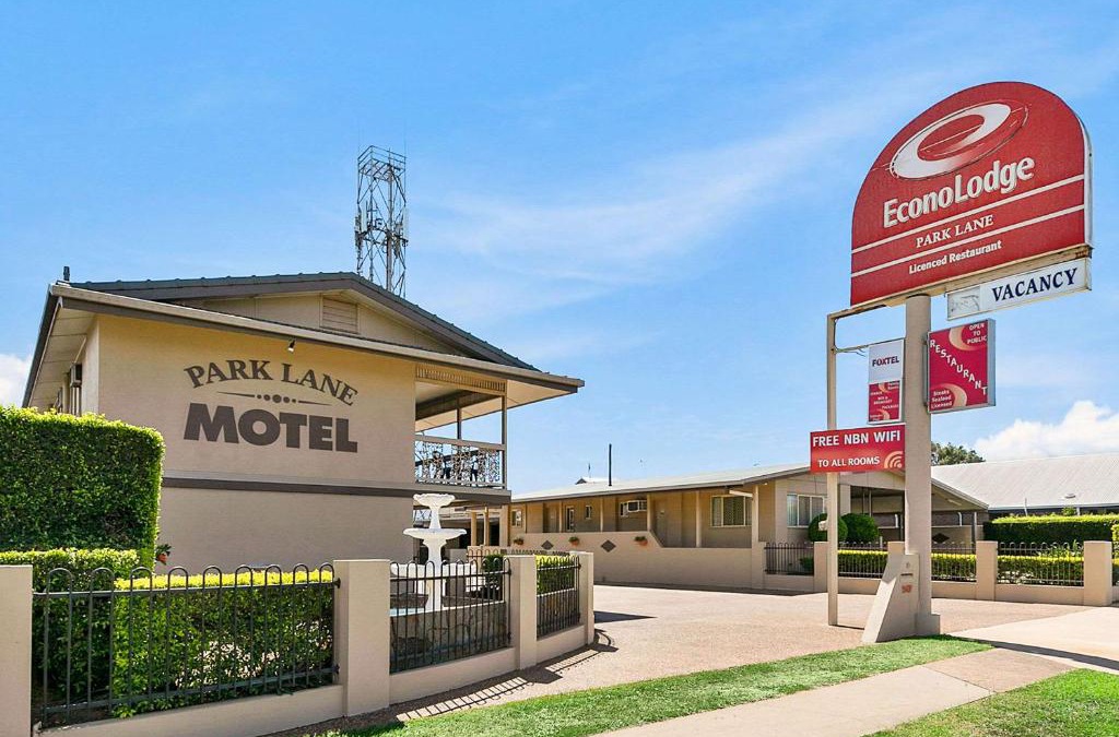 Bundaberg West Cabin | Econo Lodge Park Lane