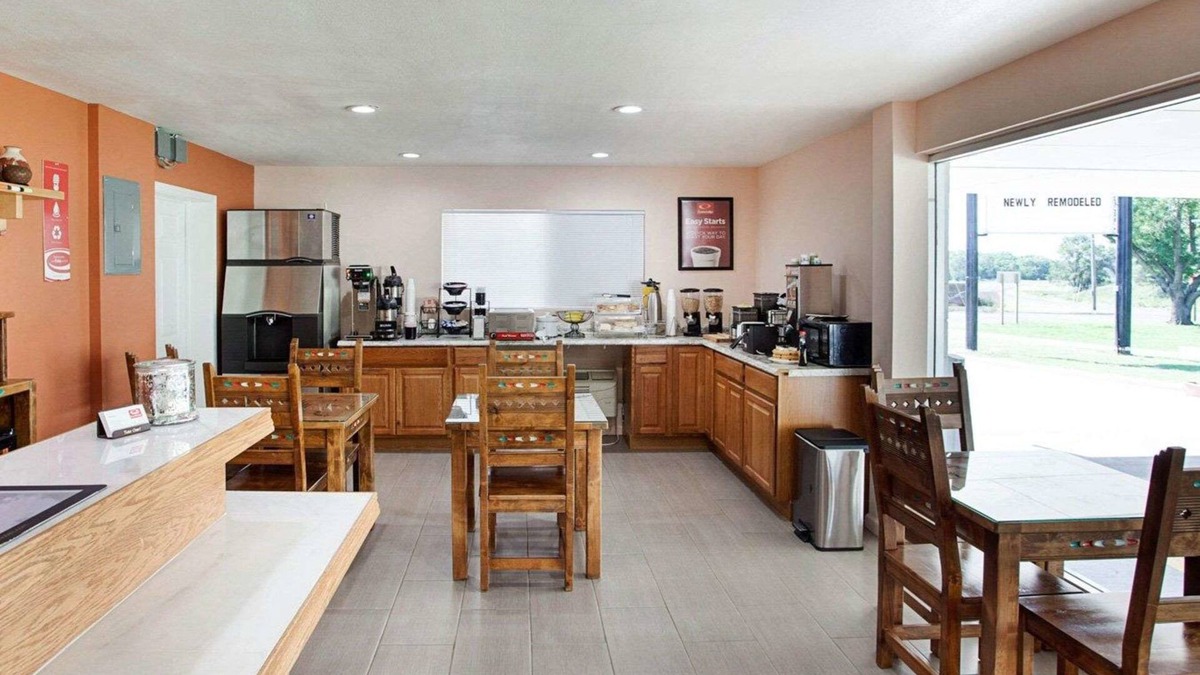 Phillipsburg Hotel | Econo Lodge Phillipsburg
