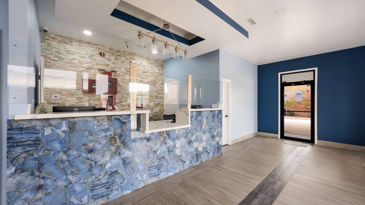 Russellville Hotel | Econo Lodge Russellville