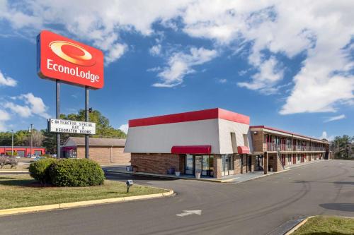 Creedmoor Cabin | Econo Lodge