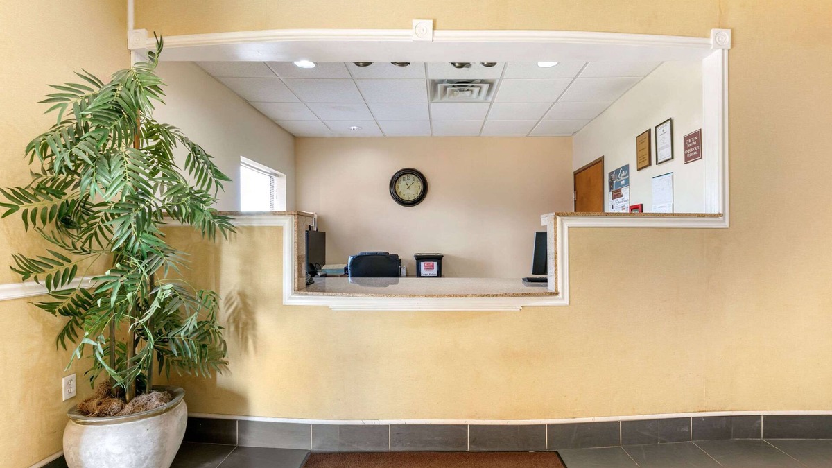 Eutaw Hotel | Econo Lodge