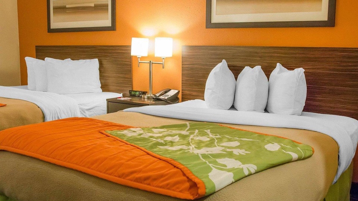Winnipeg Hotel | Econo Lodge Winnipeg South