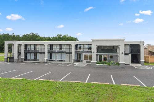 Andalusia Hotel | Econolodge
