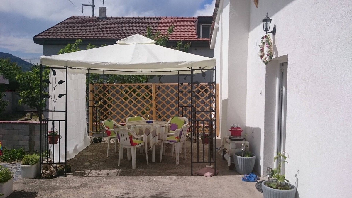 Kisela Voda Apartment | Economic & Comfortable Room
