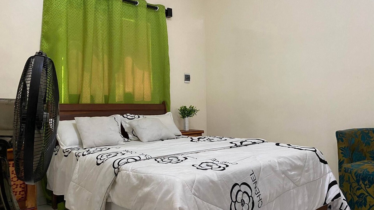 Grand Dakar Bed & Breakfast | Economic Furnished Room