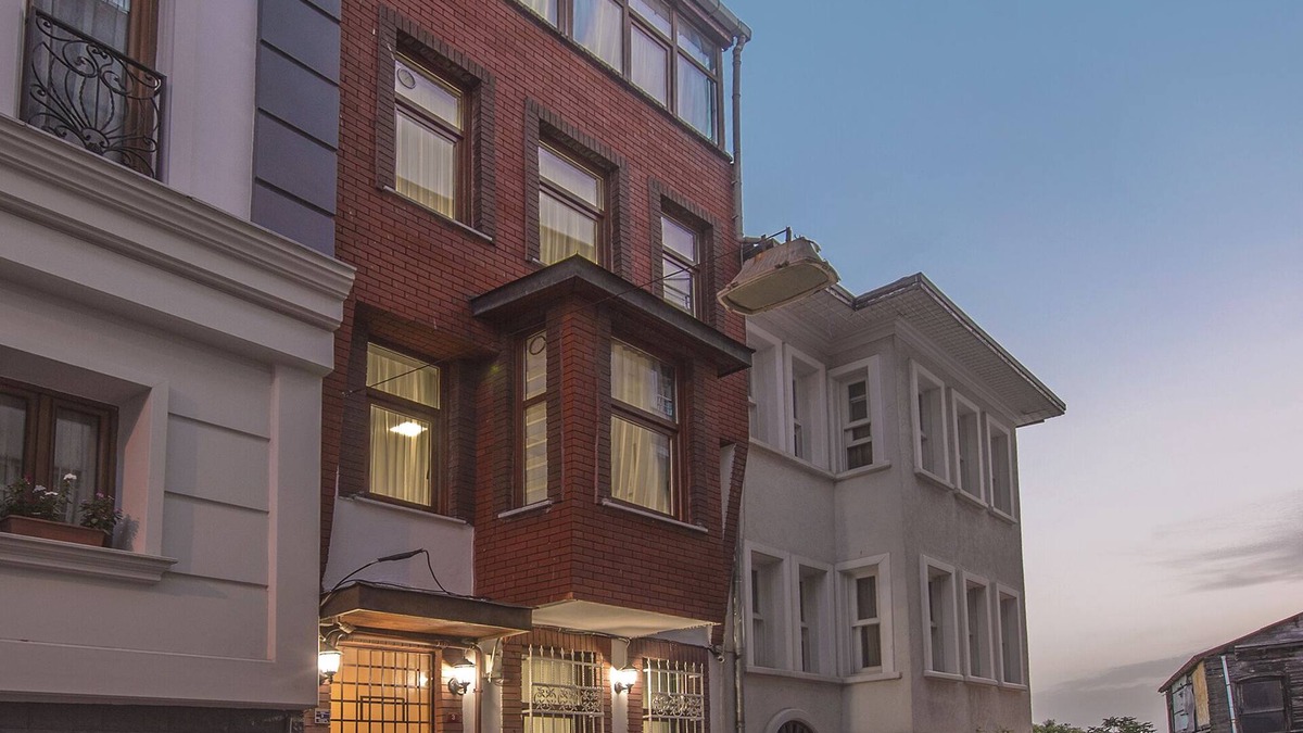 Old City Apartment | Economic One Bedroom Basement Apart at Sultanahmet, Old City