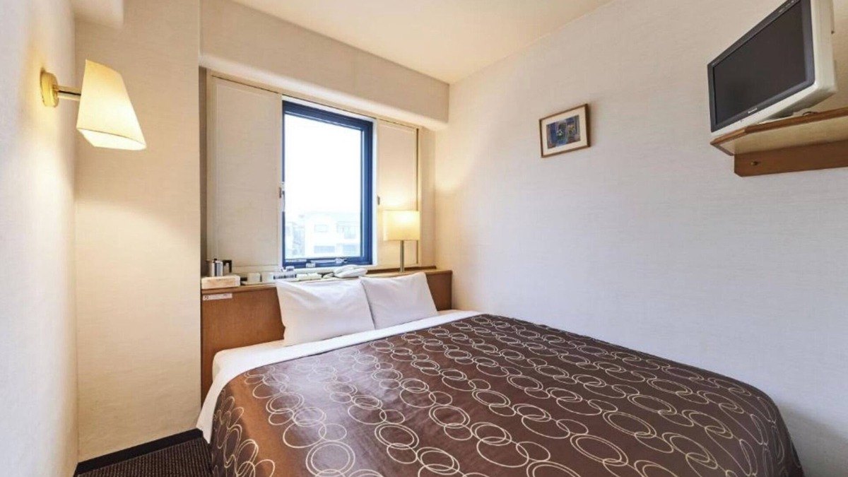 Urayasu Hotel | Economy Double Smoking Welcome drink and VOD vie/Urayasu Chiba