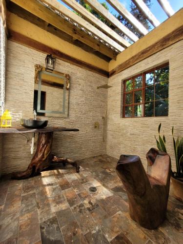 St. Ann's Bay Cabin | Ecoscape Jamaica - Lavish 1-br cottage by the river