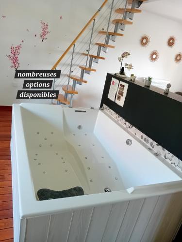 Saint-Victor-de-Morestel House | Ecrin de bien-être proche Viarhôna et Walibi