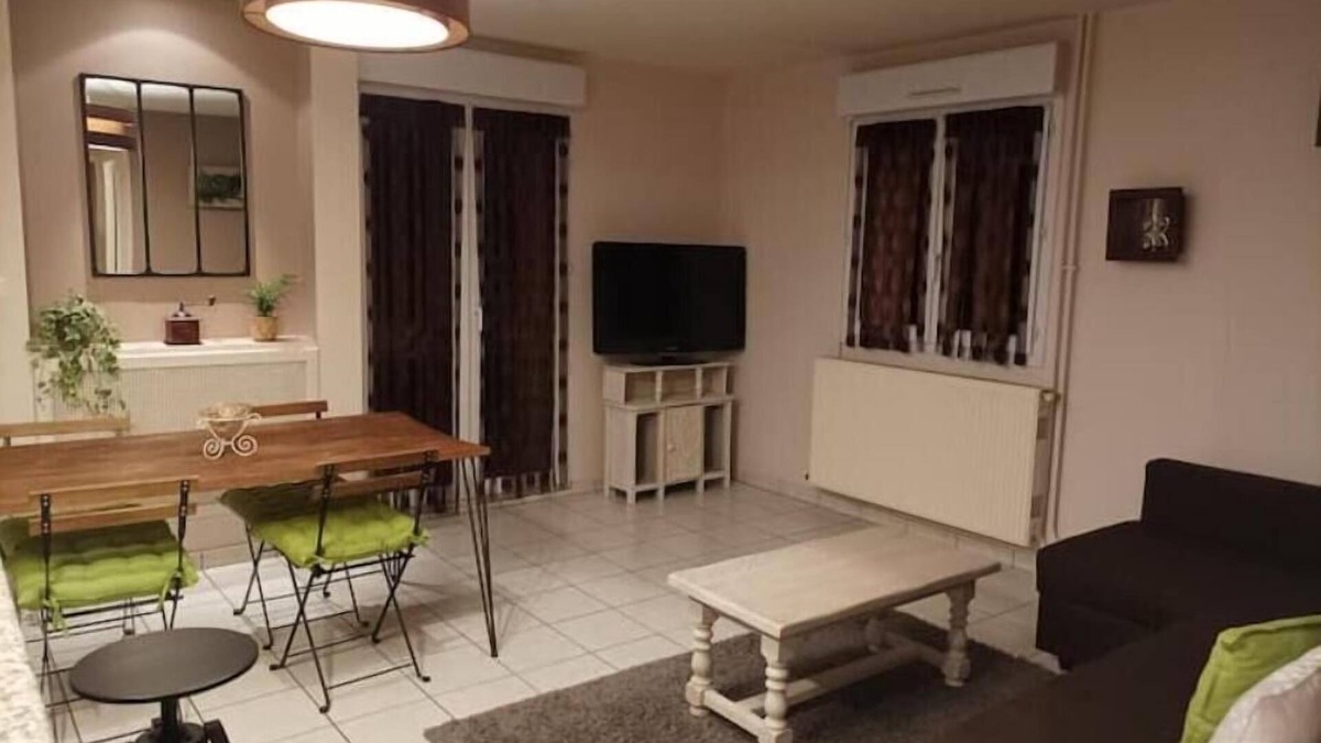 Les Serres - Vivier Apartment | Ecully, Appartement au Calme de 50m²