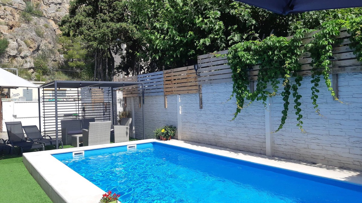 Castelldefels House | Edard's Great House - Paradise 300m from the sea. Spacious game room.