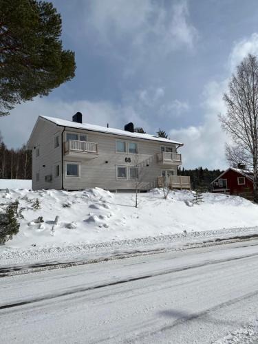 Harads Apartment | Edeforsvägen 68