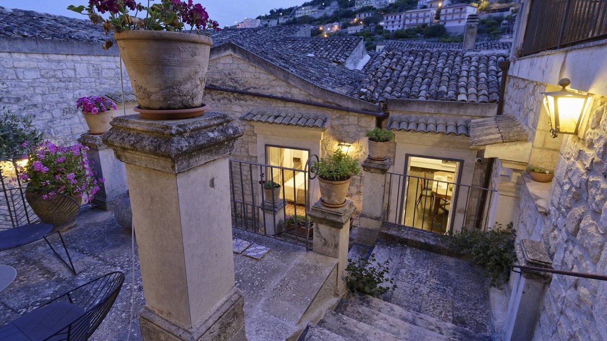 Modica House | Edel Emotional Domus Et Luxury