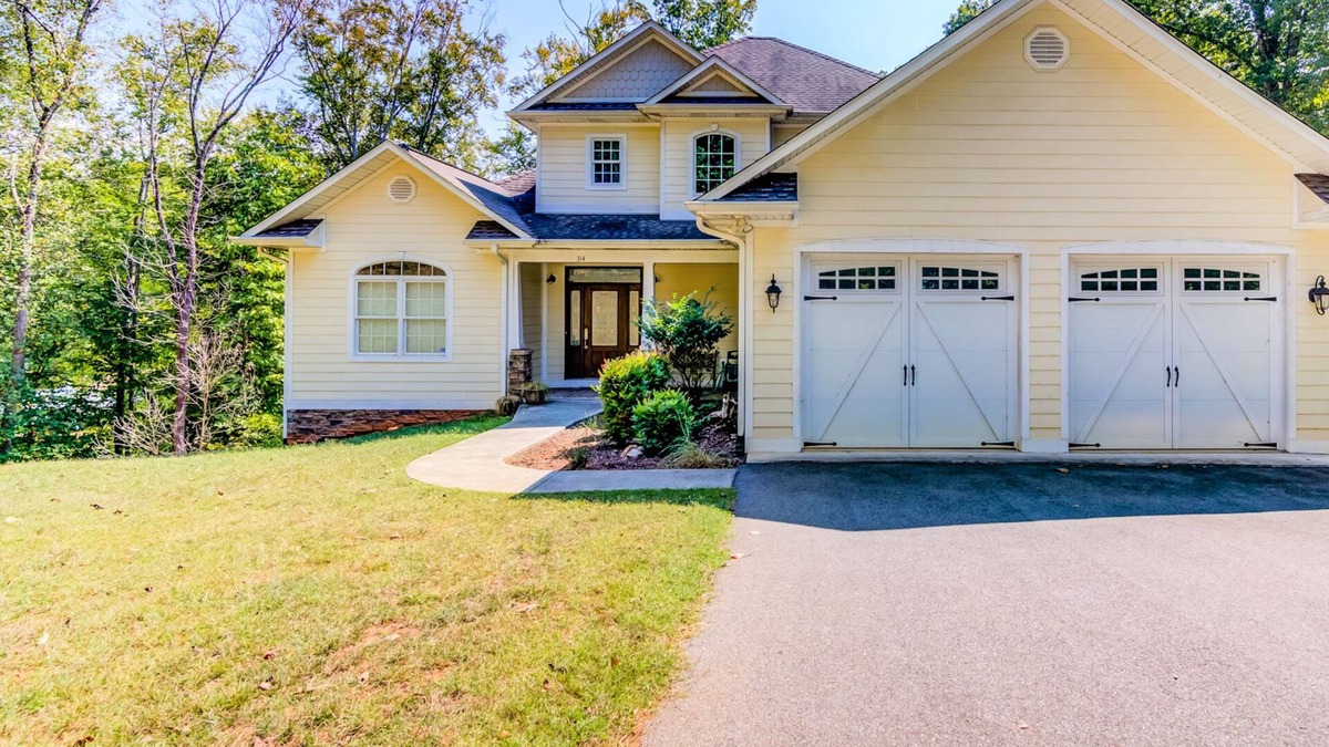Westlake Corner House | Edelweiss - Lakefront home with view, private dock, pool table, 3 primary suites