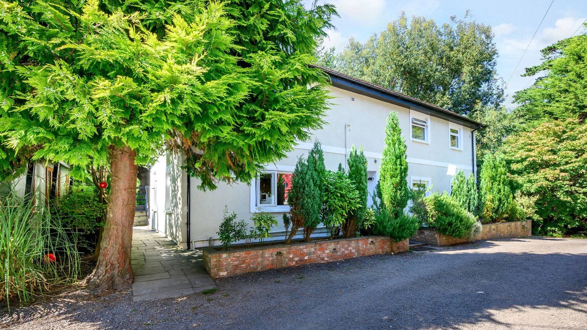 Bardsea Cottage | EDEN HOUSE, pet friendly, country holiday cottage in Bardsea
