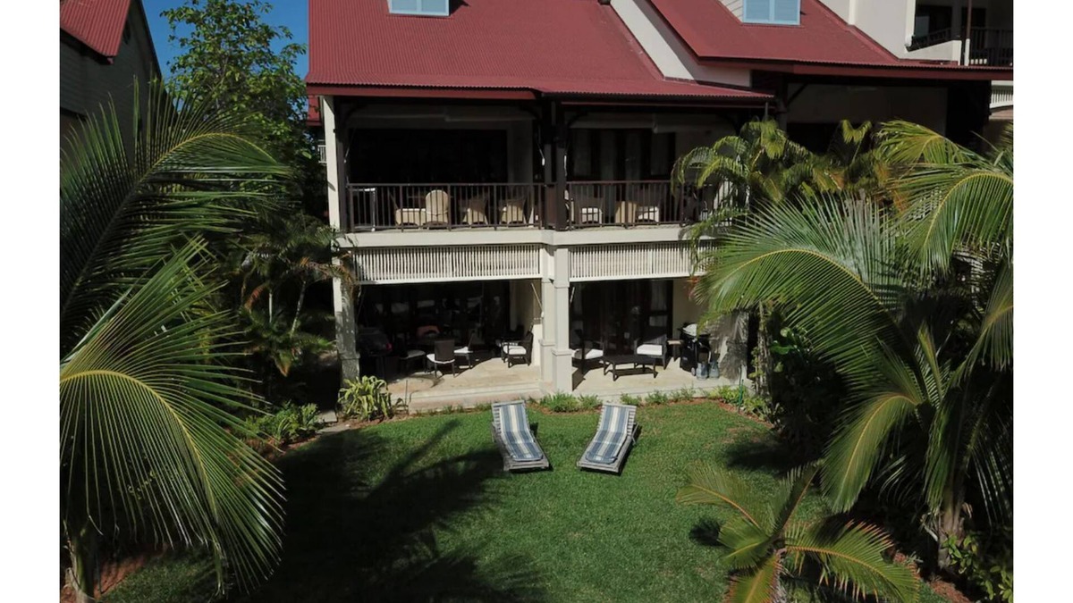 Mahe Island Apartment | Eden Island Apartment, beach at 90 meters, garden, golfcar, Kayaks
