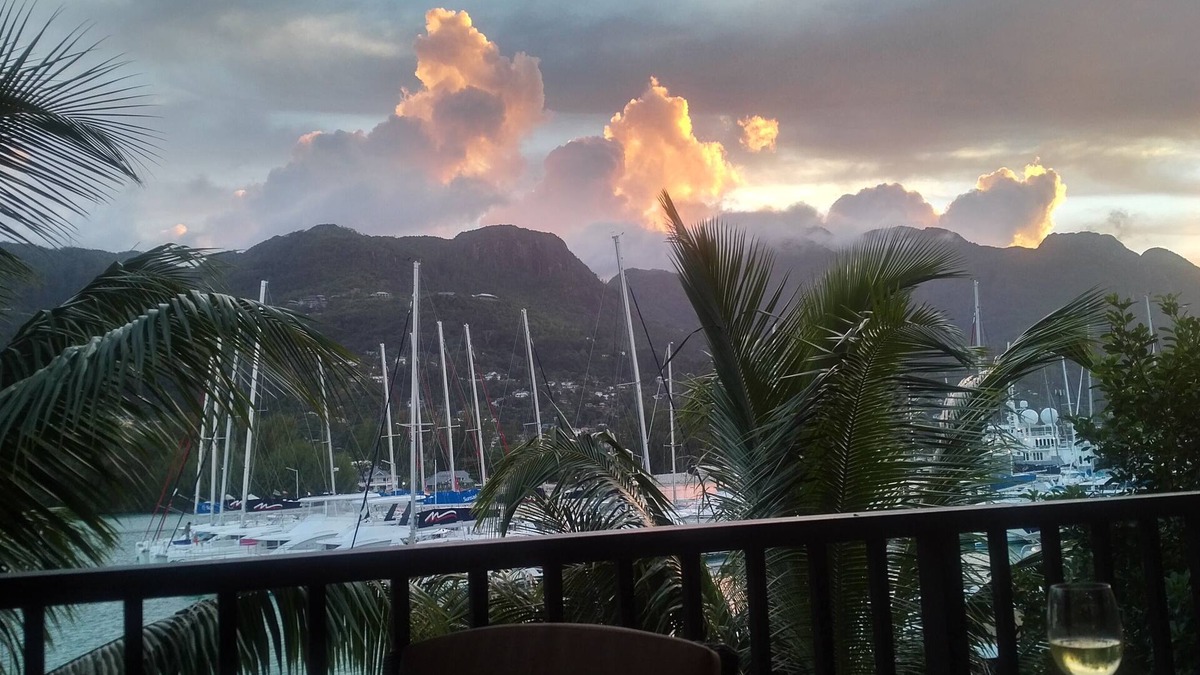 Mahe Island Apartment | Eden Island Marina Apartment -with Golf Cart, WIFY, Sat TV +Pool