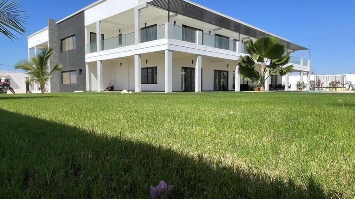 Saly House | Eden Oasis