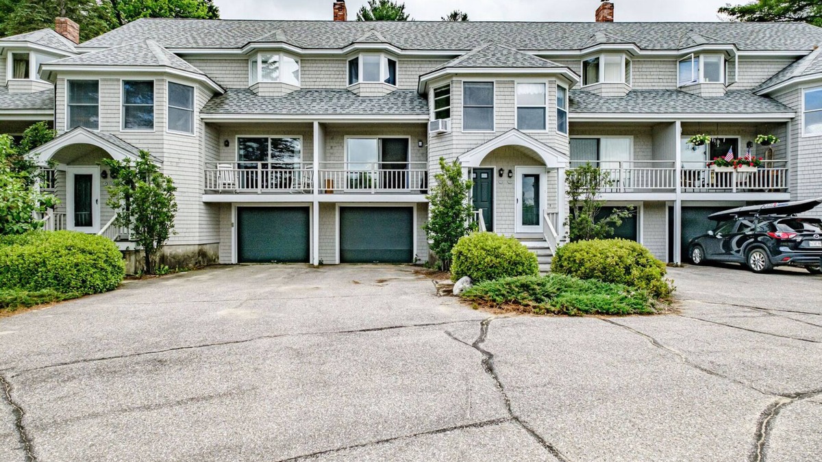 Bethel Condo | Eden Ridge Condo - Newly renovated Bethel Condo. Close to downtown, sleeps 6, views