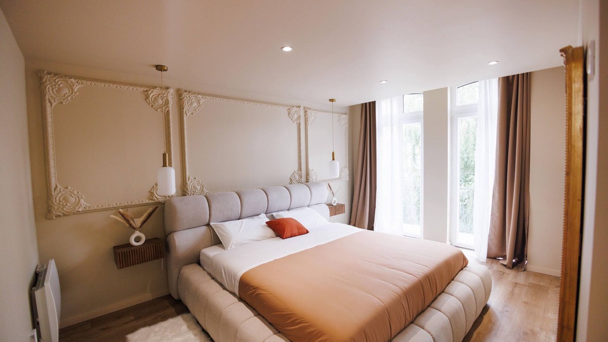 Republique Apartment | Eden Room - Luxury, Balneo & Sauna