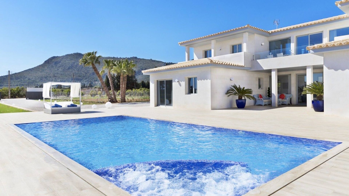 Inca Villa | Eden Son Frare with Private Pool & Jacuzzi