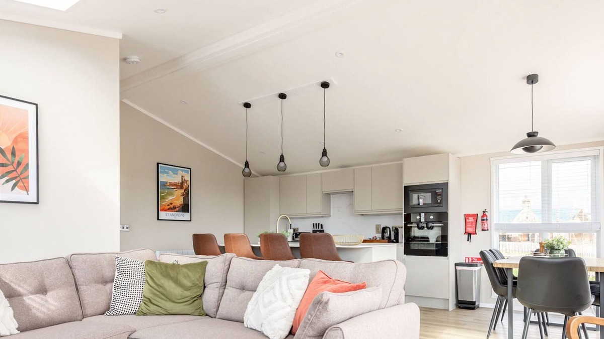 St. Andrews House | Eden View Estate | Eden Lodge