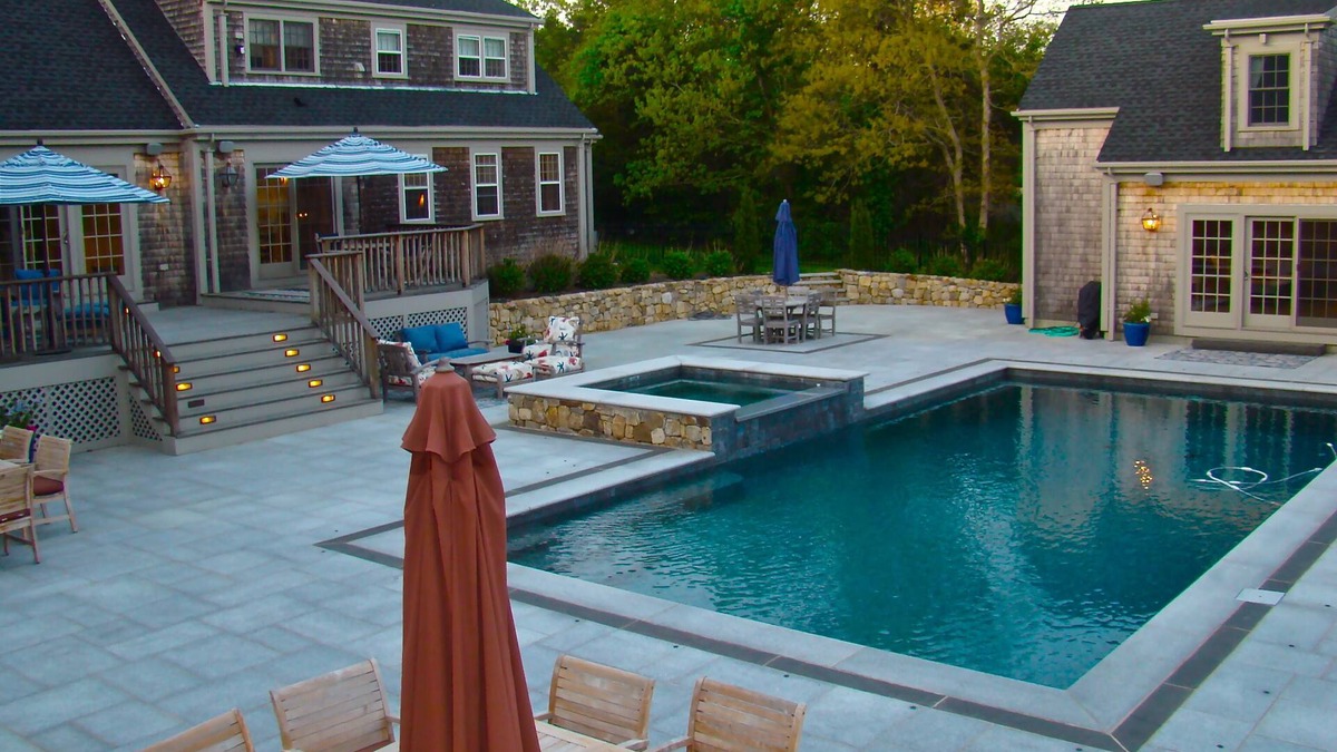 Edgartown House | Edgartown Retreat. Walk to Town. Heated Pool! Recently Renovated.