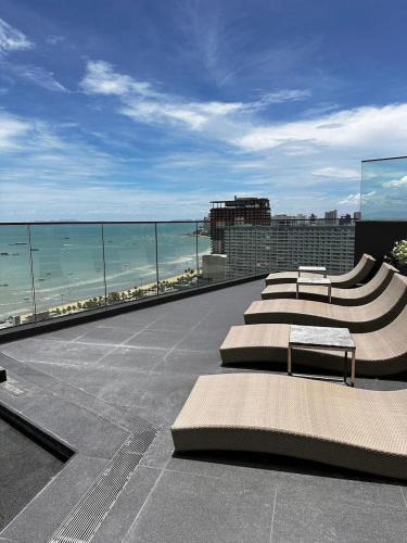Pattaya Bay Apartment | EDGE Central Pattaya Condominium